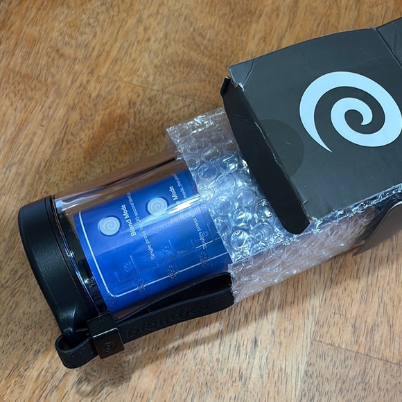 New in box Original BLEND JET - Picture 1 of 6